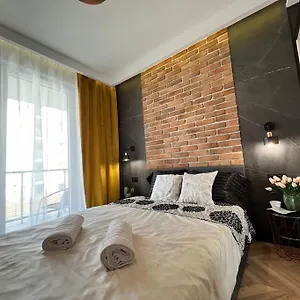 https://turzycowa-loft-stylish-apartment.sopothotels.com